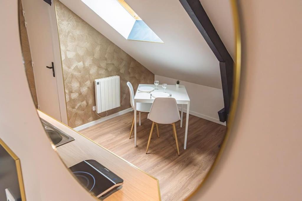L'Azur Dore, Studio Pour 2 Voyageurs Isles-sur-Suippe Bagian luar foto