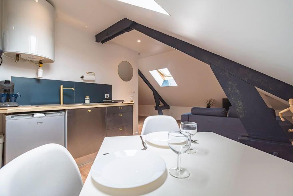L'Azur Dore, Studio Pour 2 Voyageurs Isles-sur-Suippe Bagian luar foto