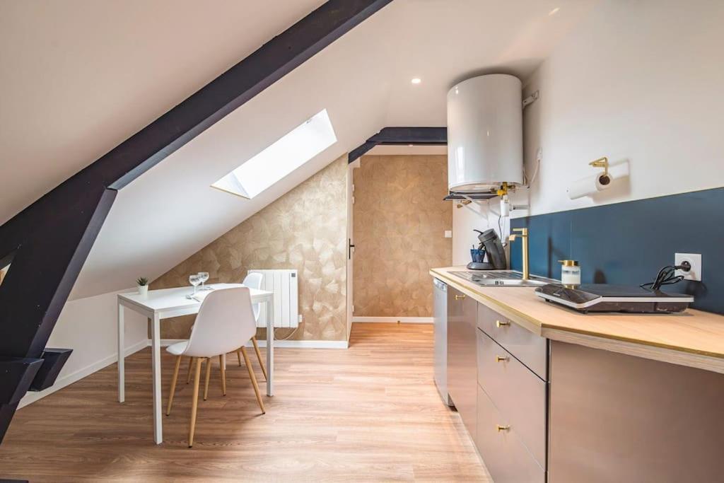 L'Azur Dore, Studio Pour 2 Voyageurs Isles-sur-Suippe Bagian luar foto
